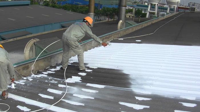Nên dùng sơn chống nóng mái tôn loại nào thì tốt nhất?